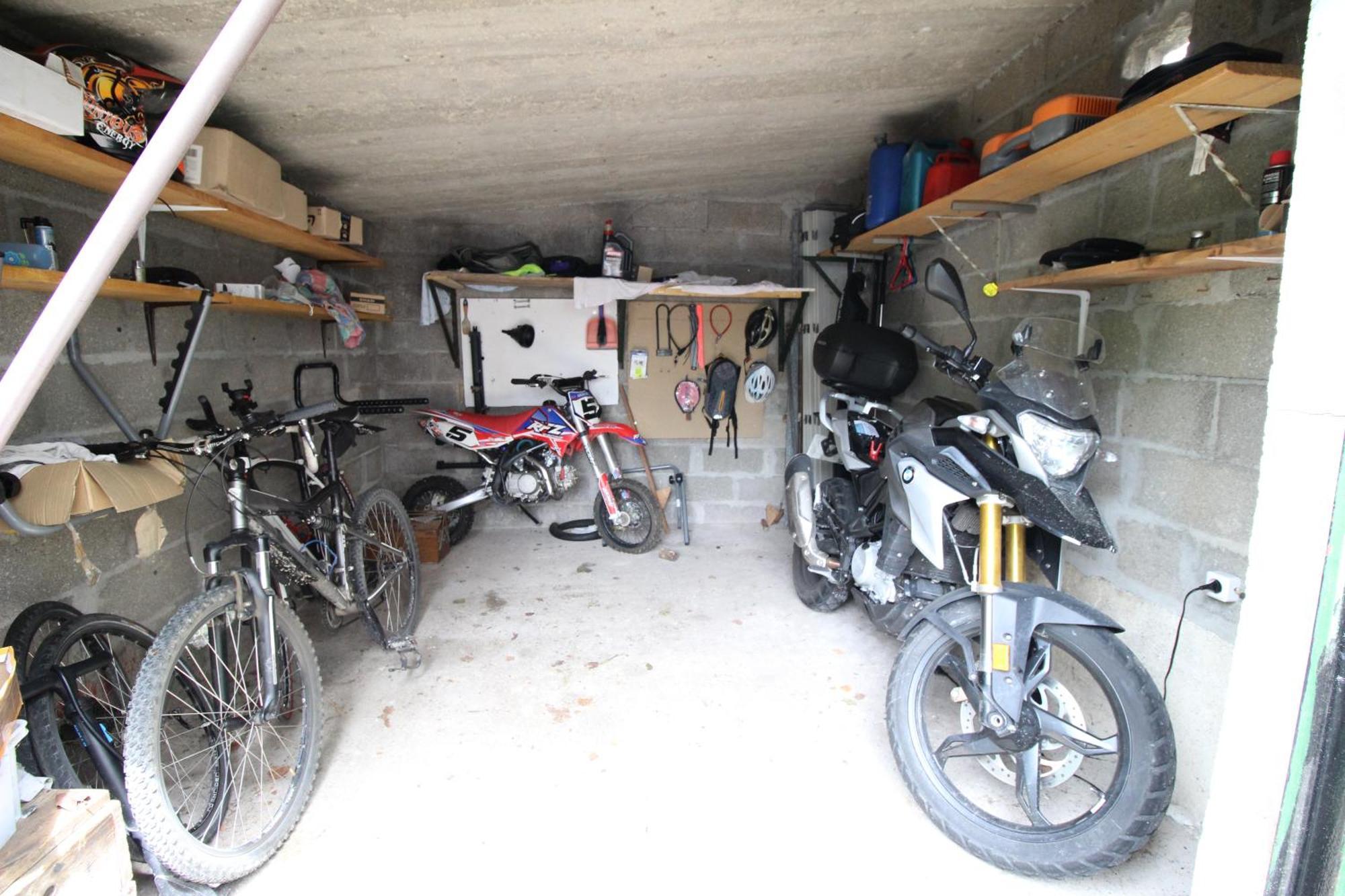 3 Chambres - Tres Grand Jardin Privee - Terrasse Privee - Garage Velo Et Moto - Parking Voiture Privee Dans La Propriete - Gere Par Presta-Zen'Services Thierville-sur-Meuse Kültér fotó